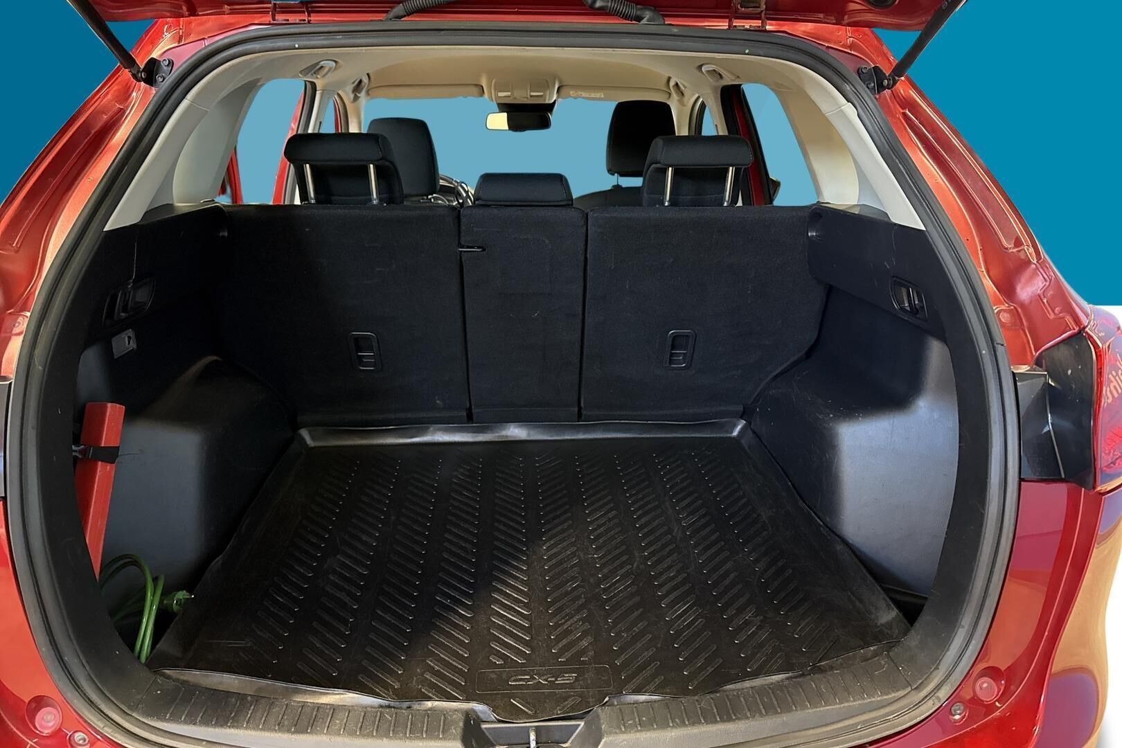 Mazda CX-5 iso kuva 12