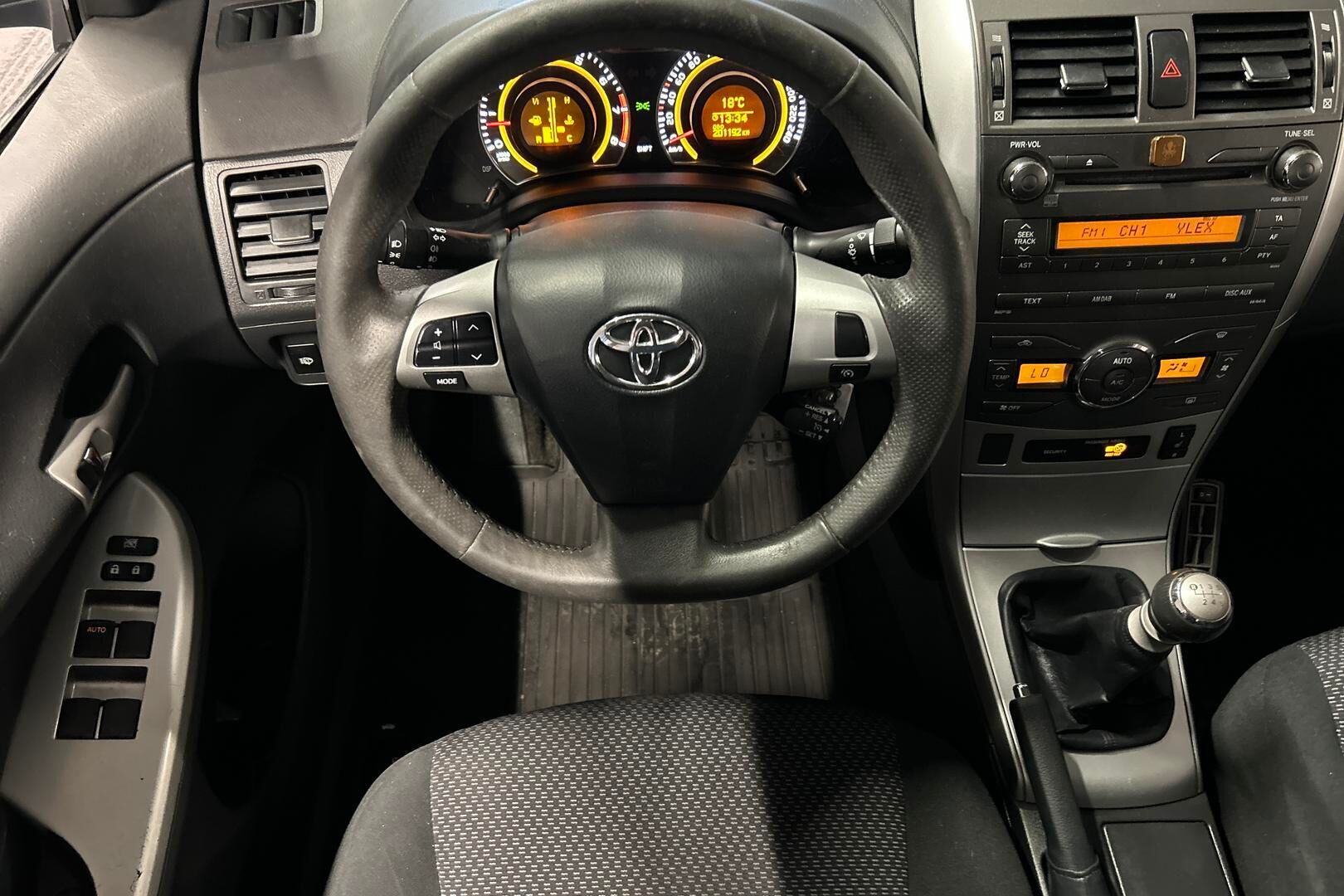 Toyota Corolla iso kuva 26