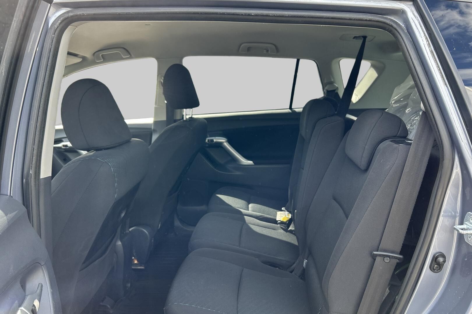 Toyota Verso iso kuva 10