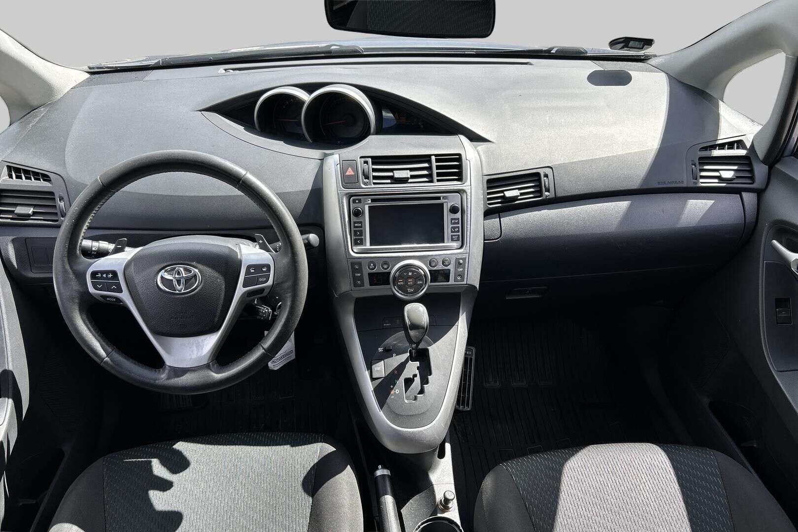 Toyota Verso iso kuva 11