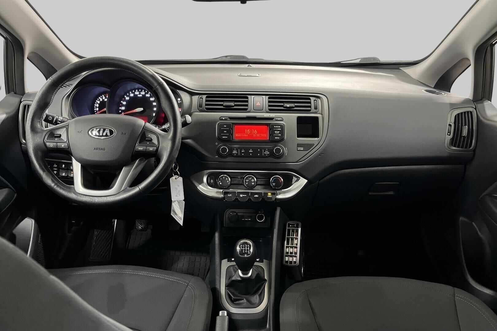 Kia Rio iso kuva 11