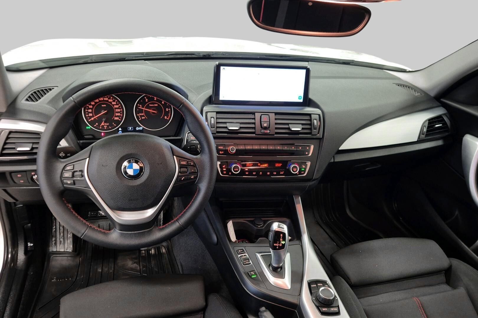 BMW 1-sarja iso kuva 11