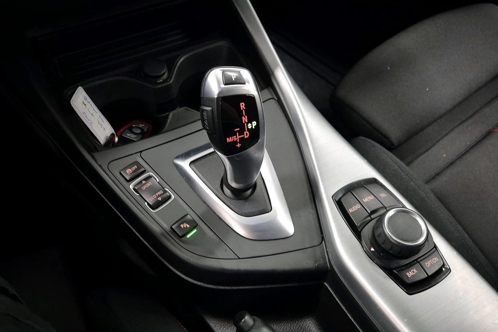 BMW 1-sarja iso kuva 17