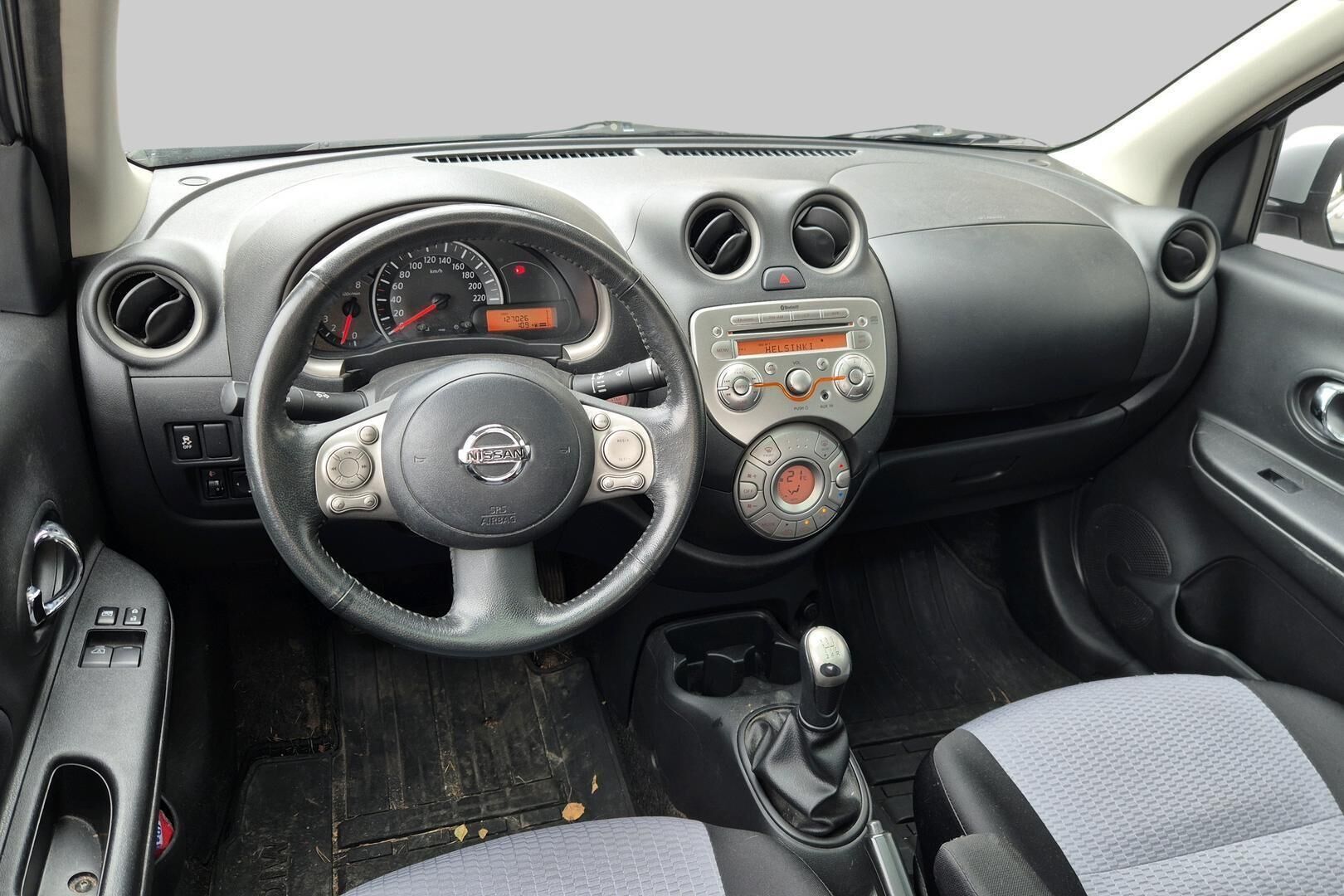 Nissan Micra iso kuva 2
