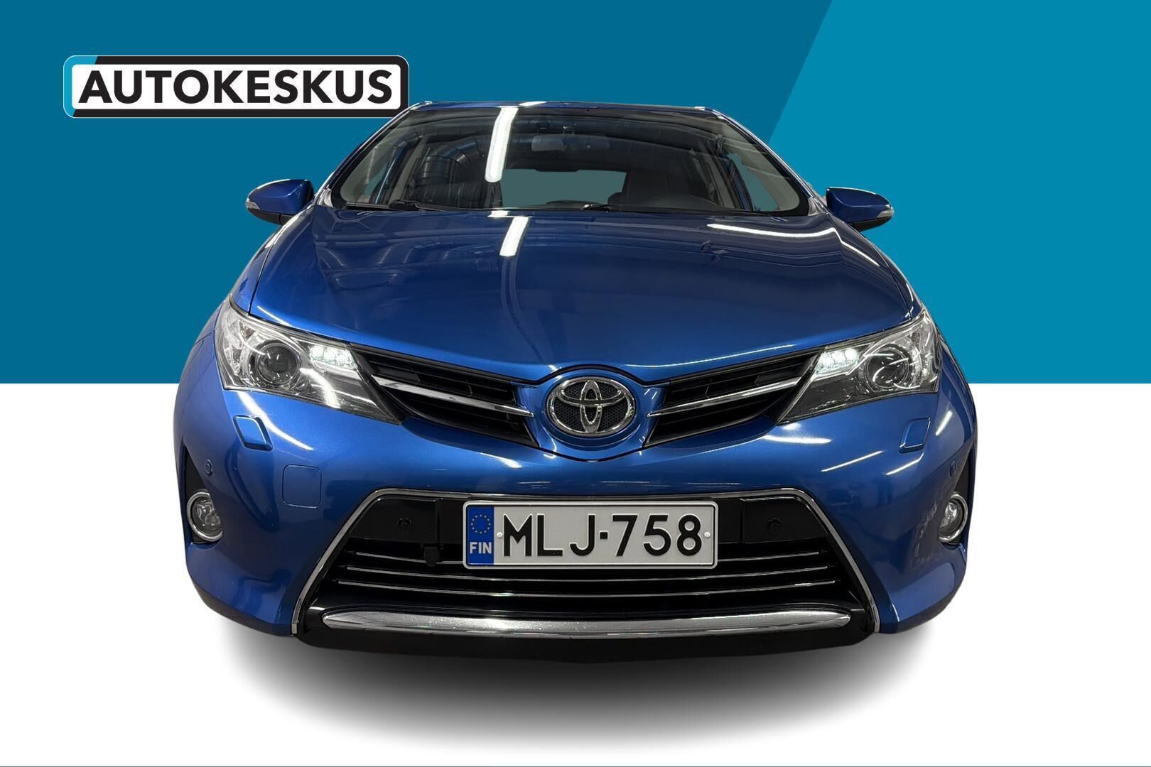 Toyota Auris iso kuva 2