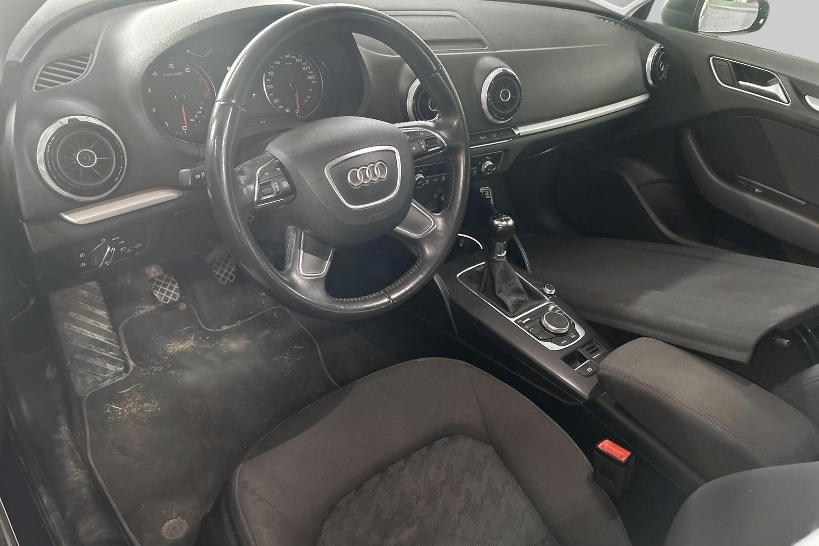AUDI A3 iso kuva 2