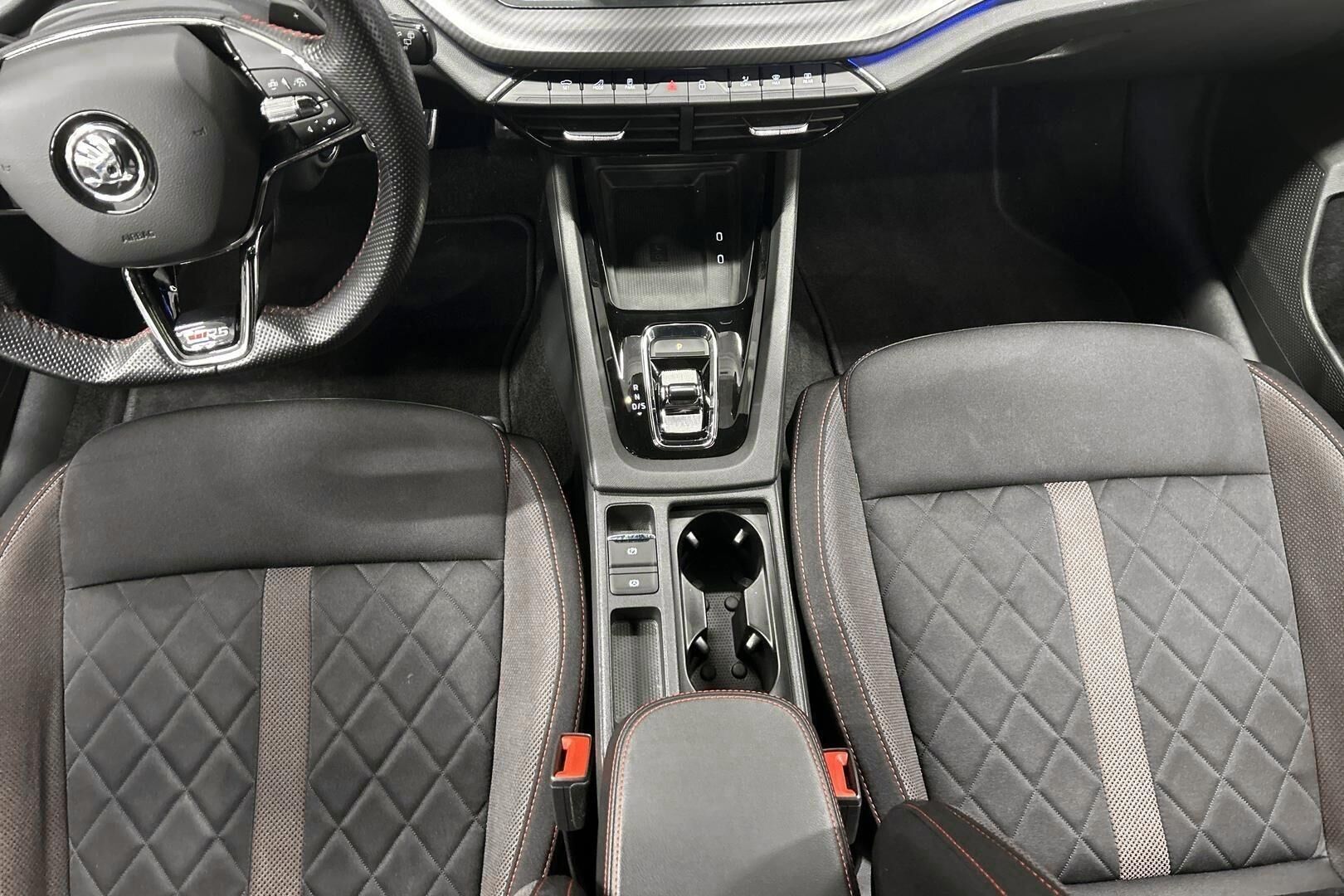 Skoda Octavia iso kuva 27