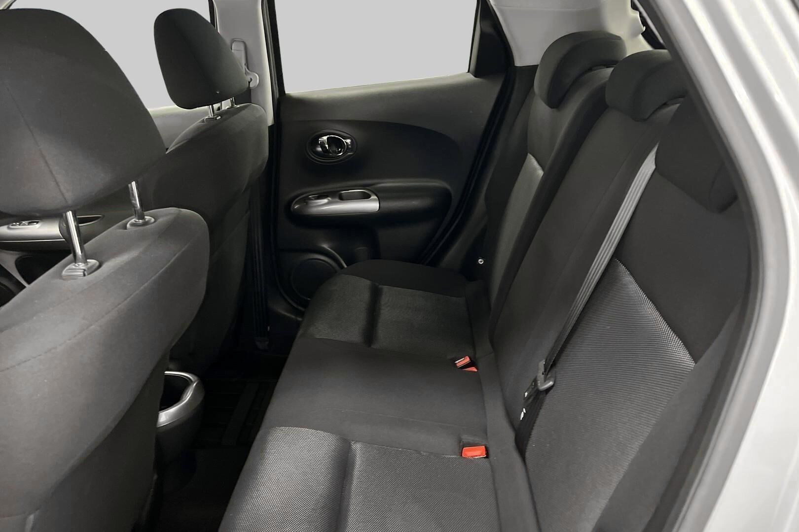 Nissan Juke iso kuva 10