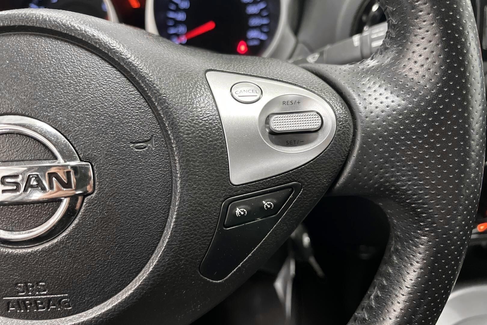 Nissan Juke iso kuva 18