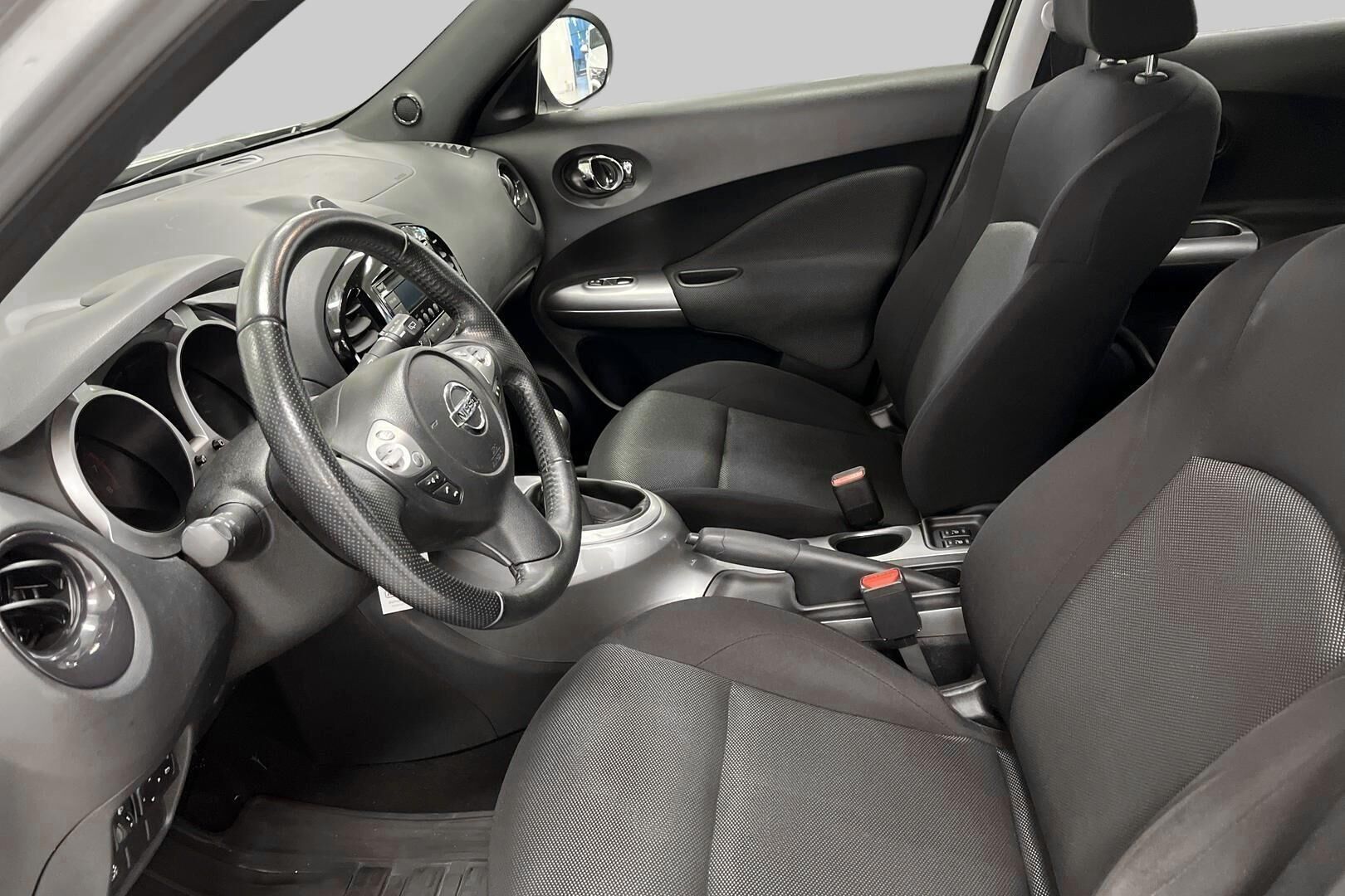 Nissan Juke iso kuva 9