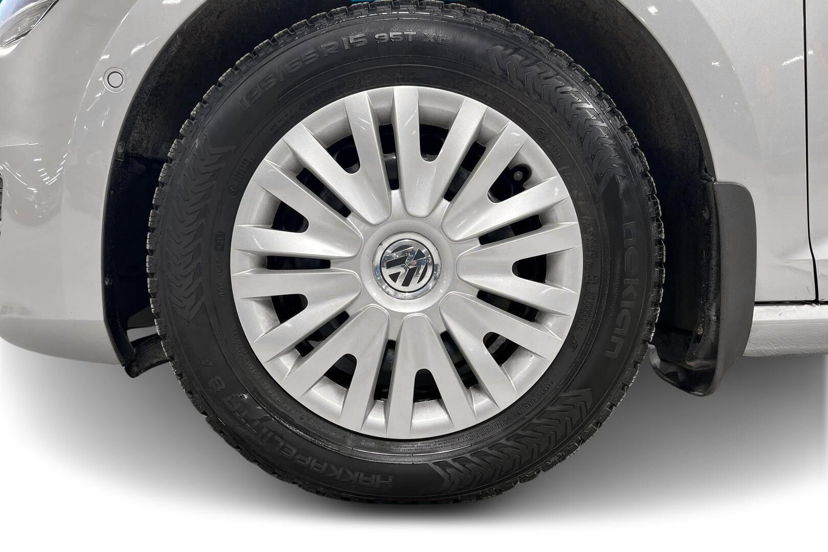 Volkswagen Golf iso kuva 13