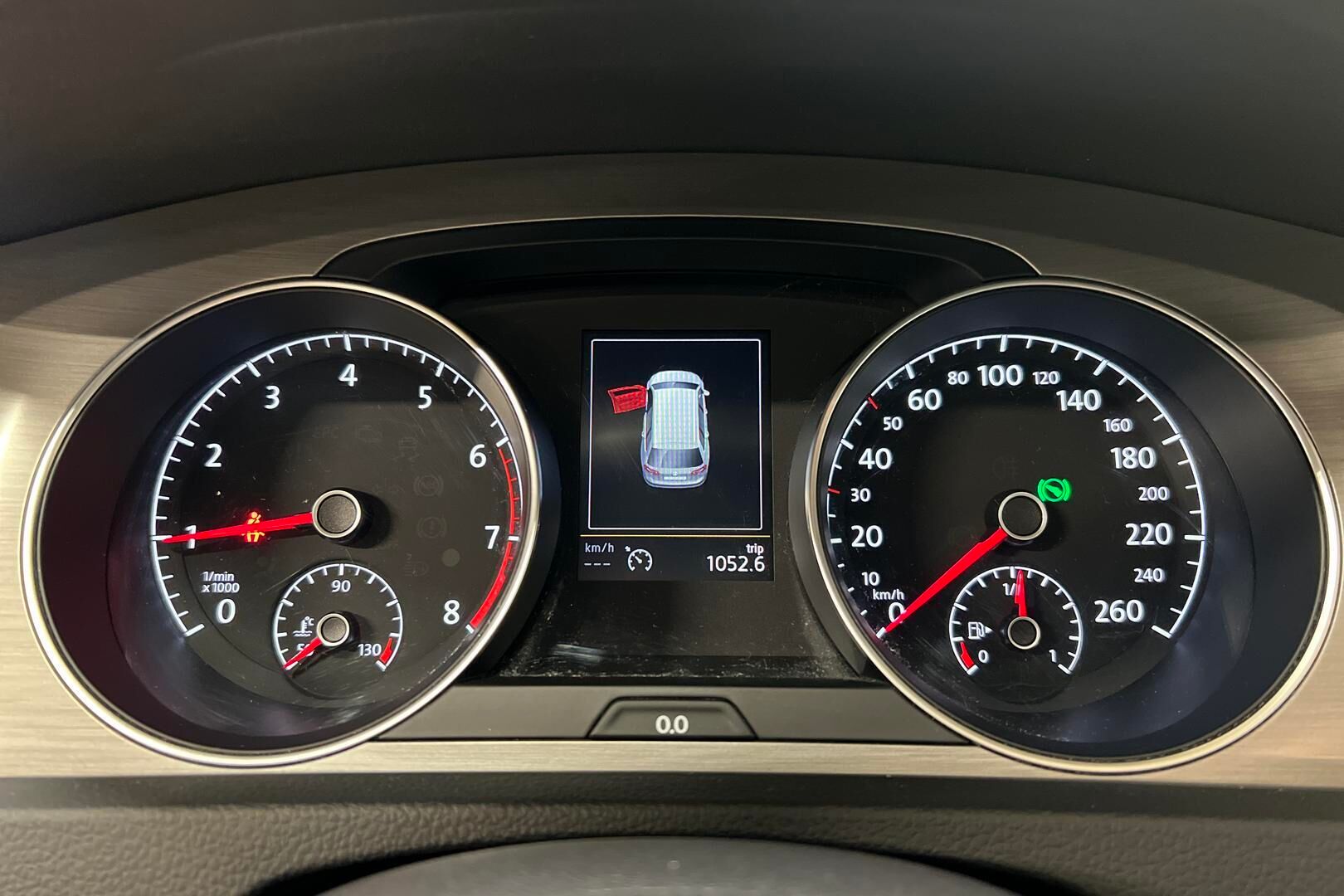 Volkswagen Golf iso kuva 14