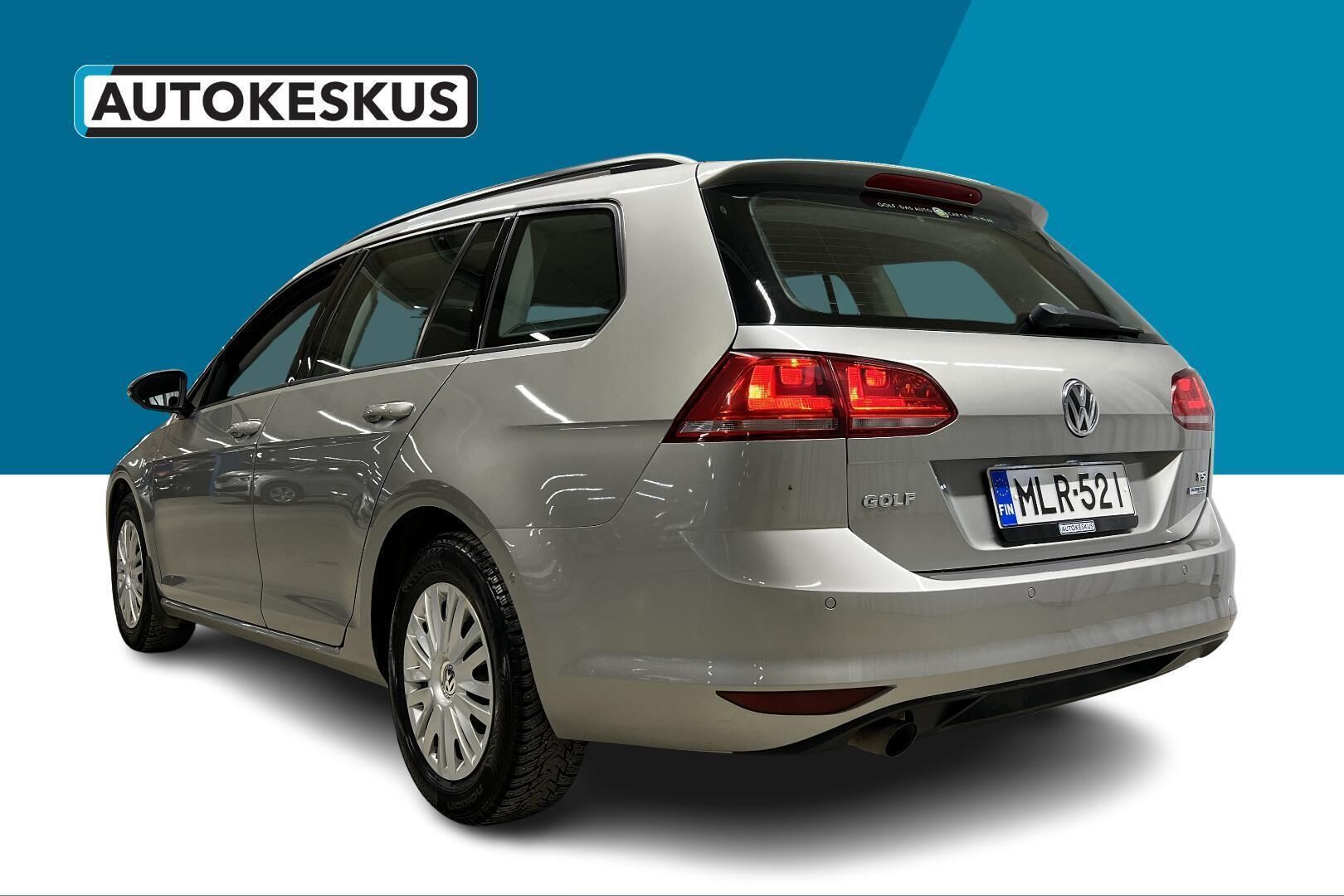 Volkswagen Golf iso kuva 7