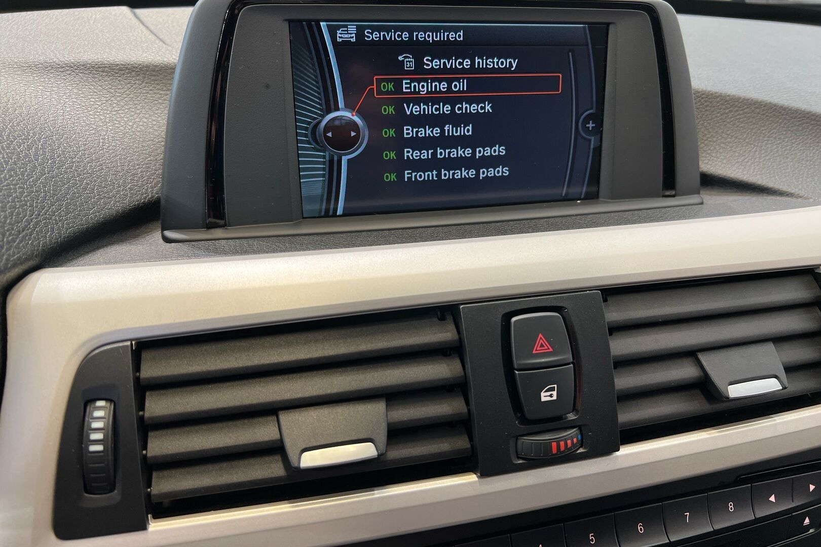 BMW 3-SARJA iso kuva 17