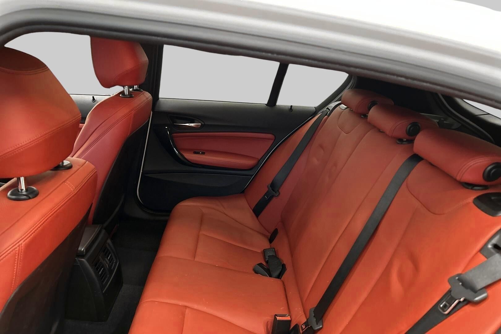 BMW 1-SARJA iso kuva 10