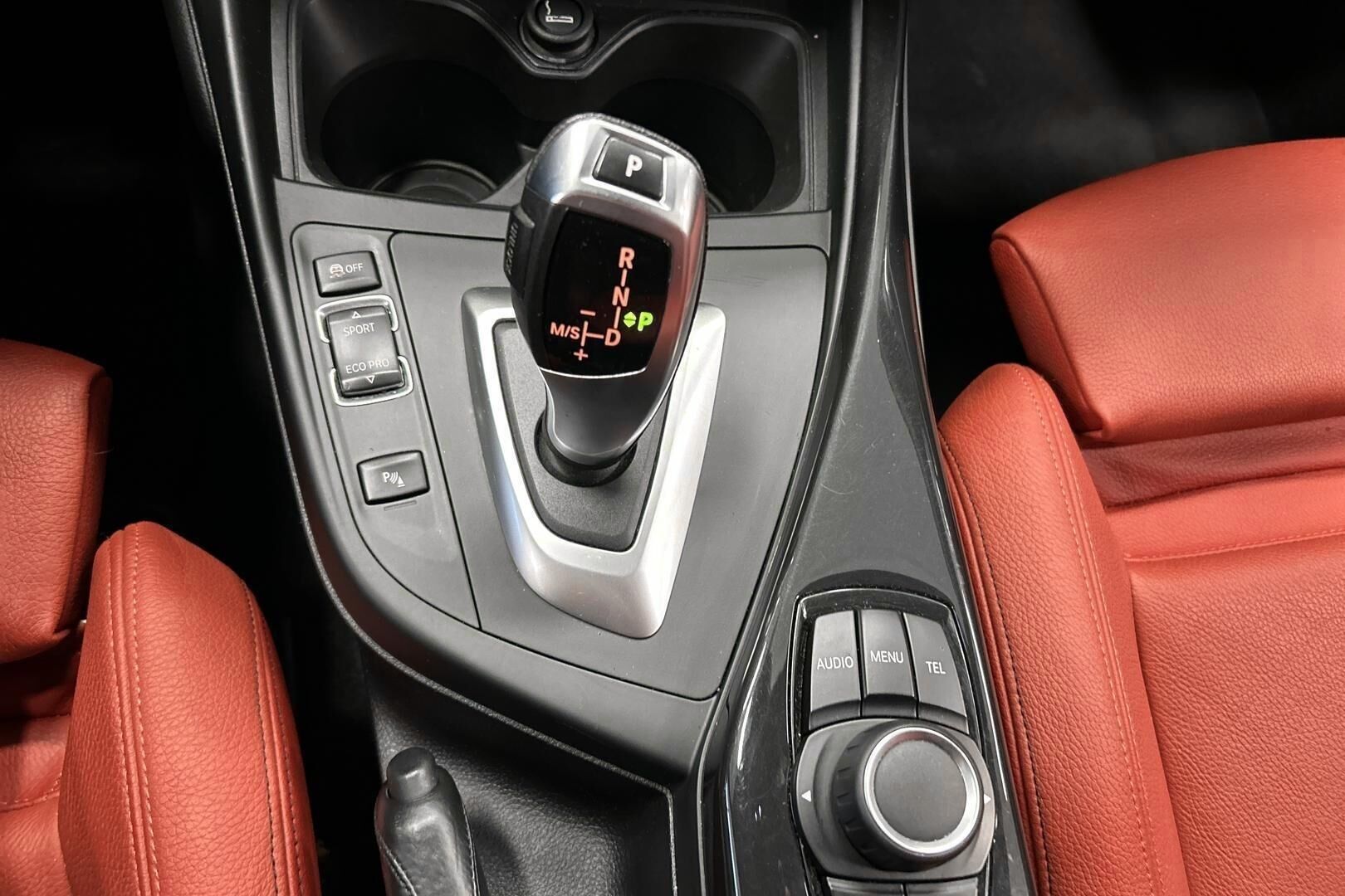 BMW 1-SARJA iso kuva 18