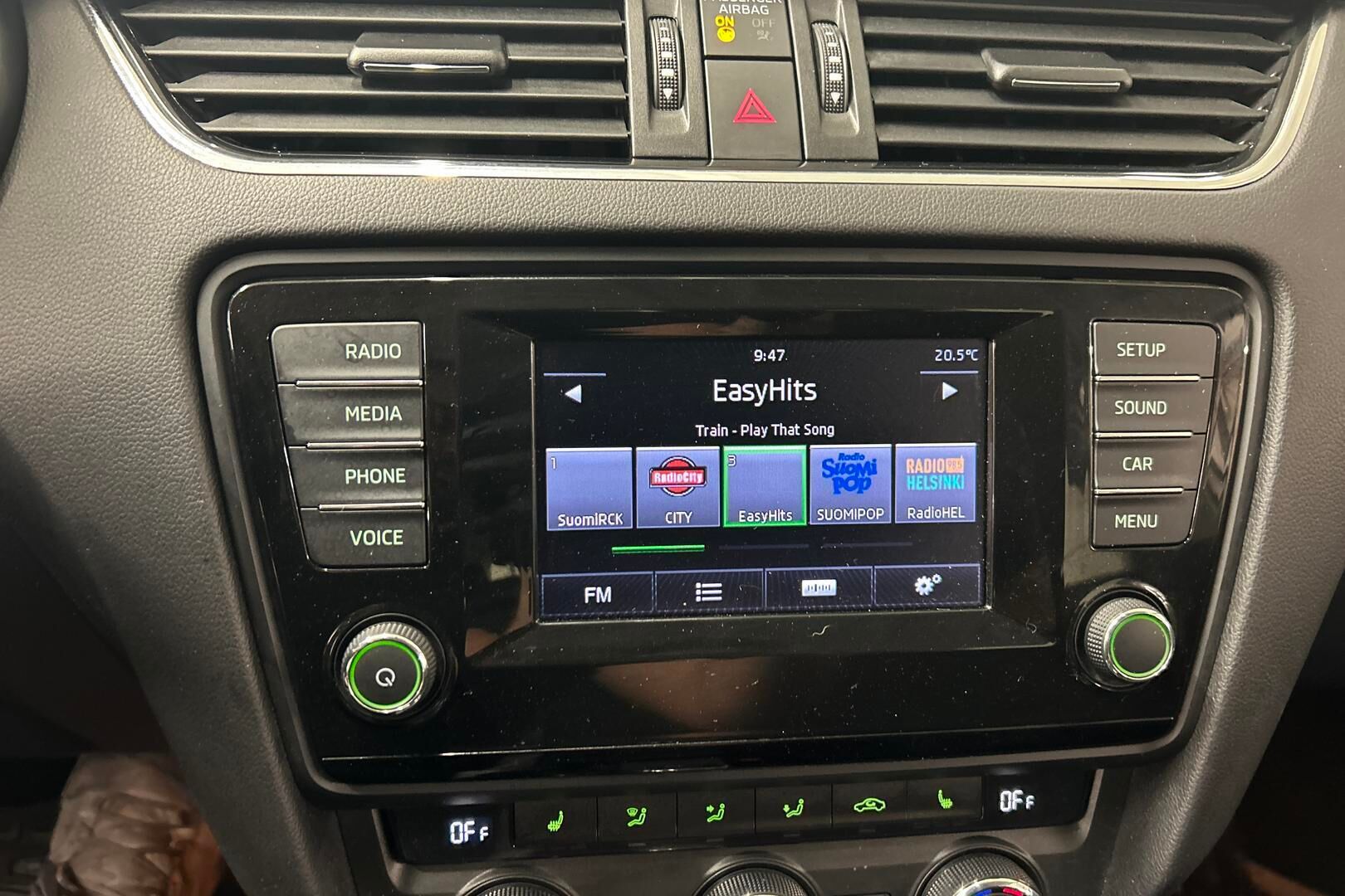 Skoda Octavia iso kuva 17