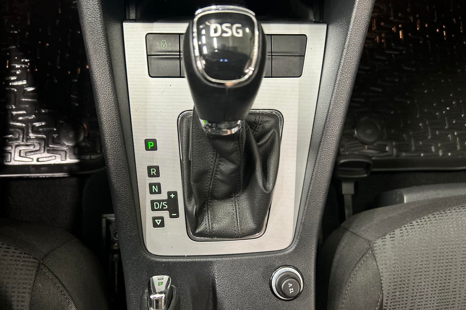 Skoda Octavia iso kuva 20