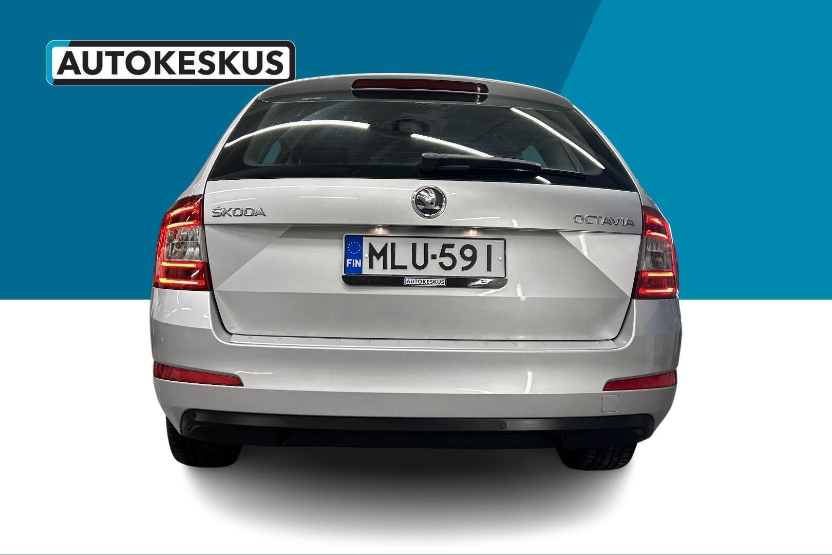 Skoda Octavia iso kuva 6