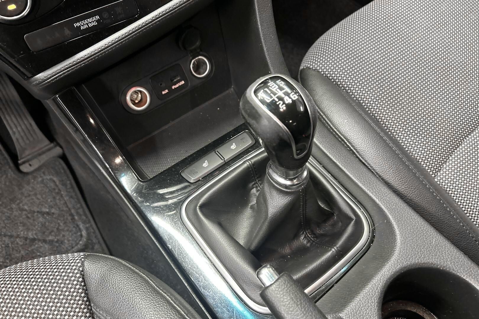Kia Optima iso kuva 22