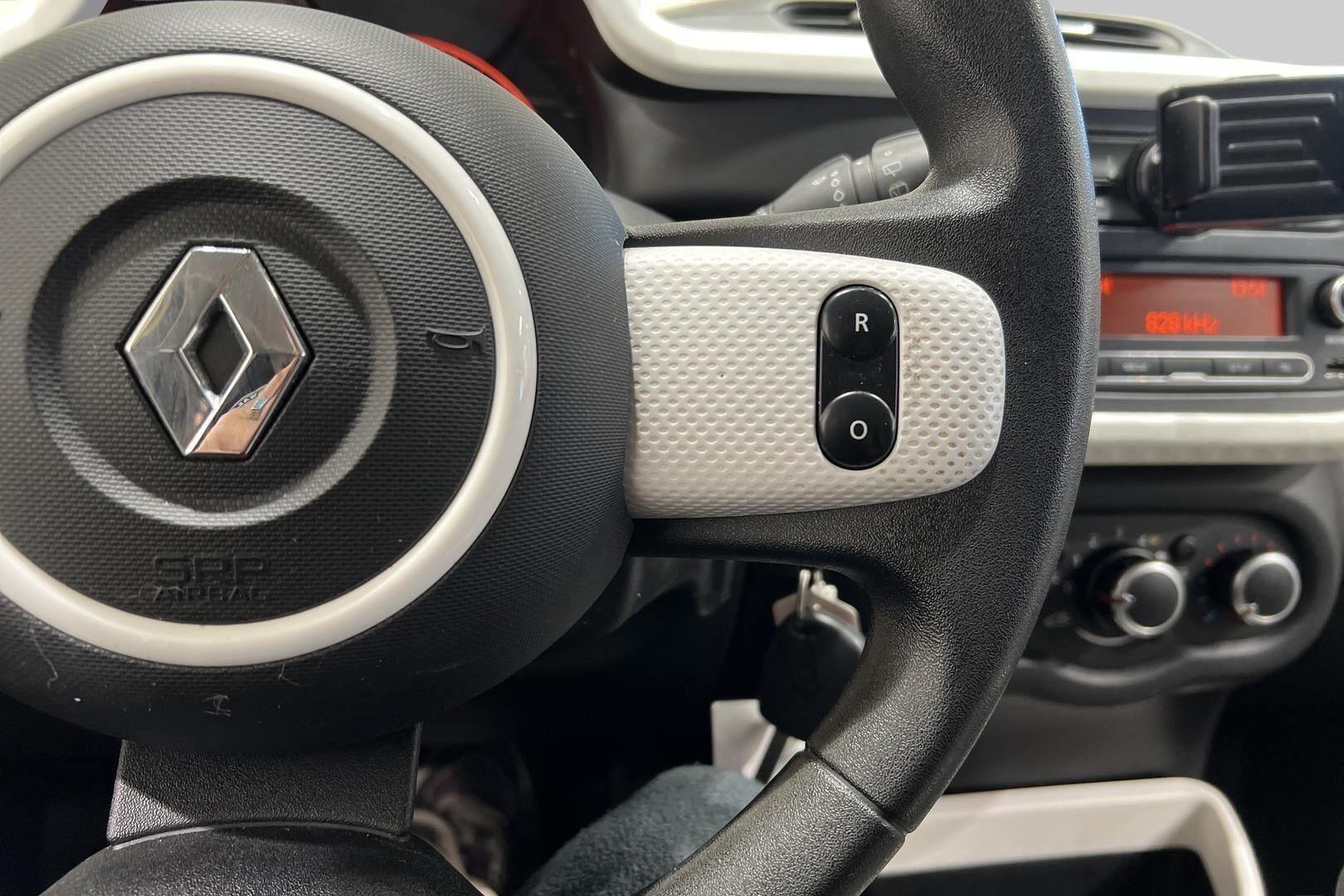 Renault Twingo iso kuva 18