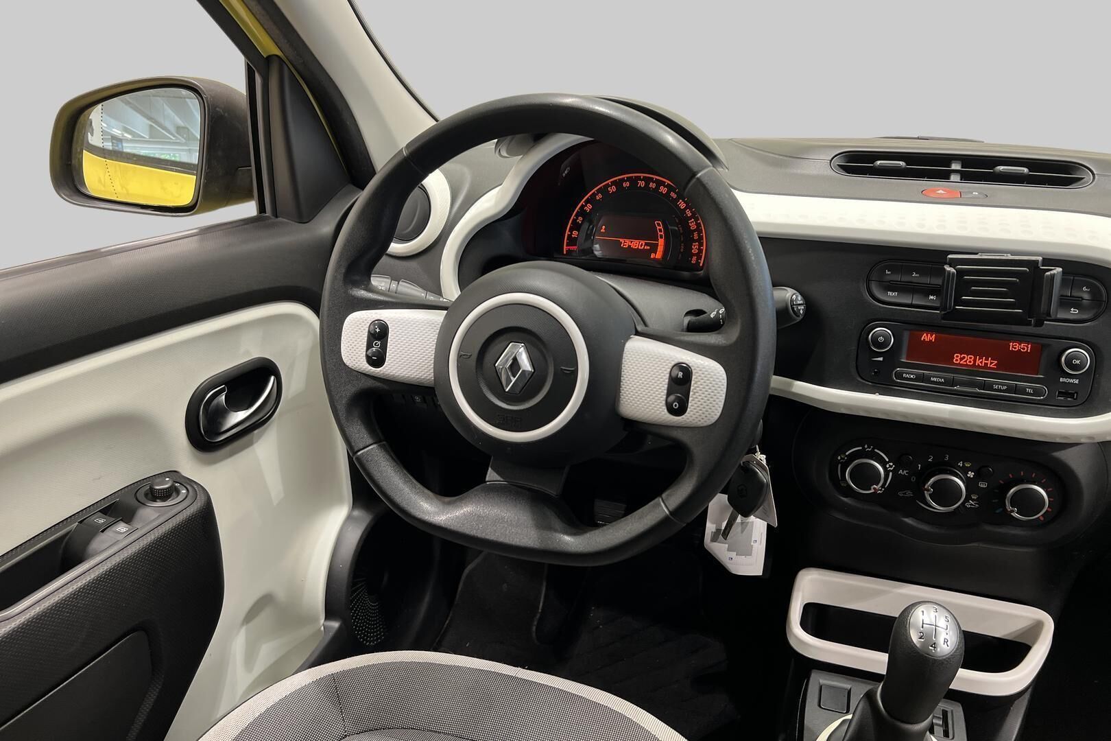 Renault Twingo iso kuva 21