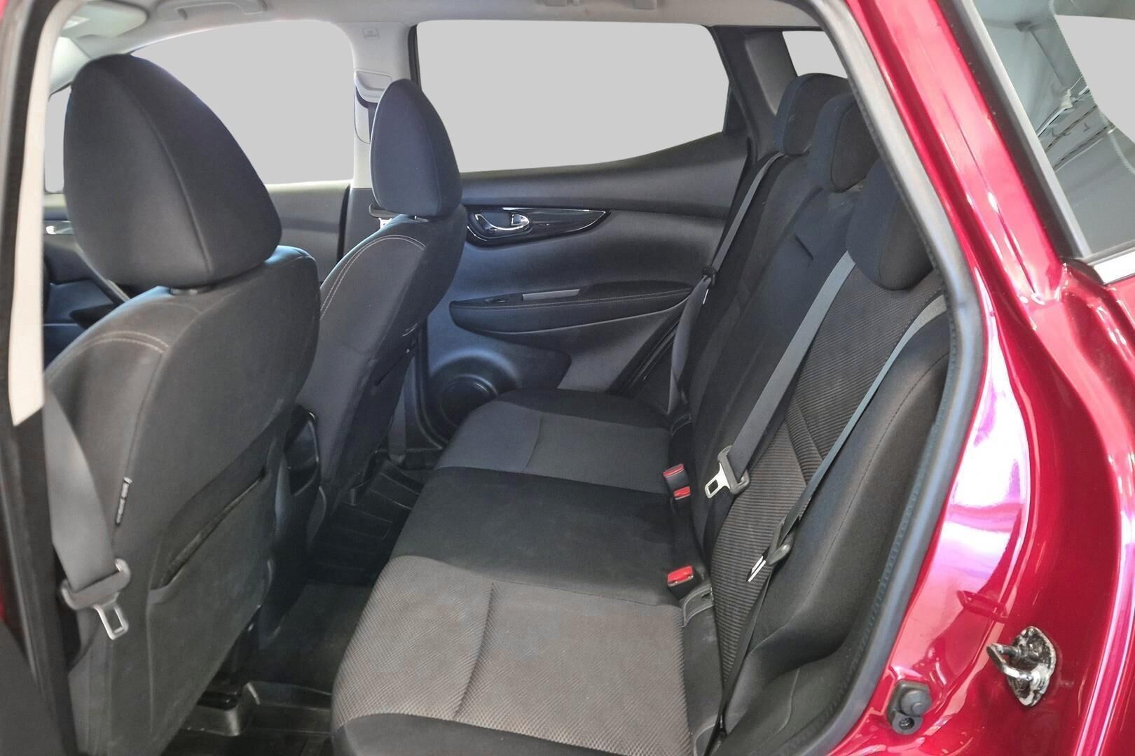 Nissan Qashqai iso kuva 10