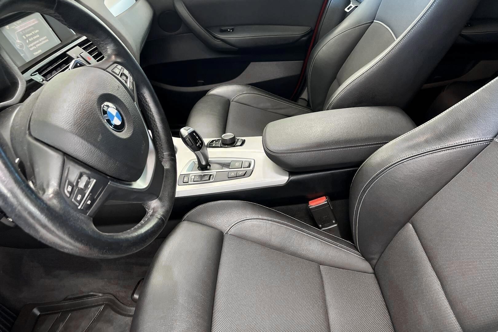 BMW X4 iso kuva 8
