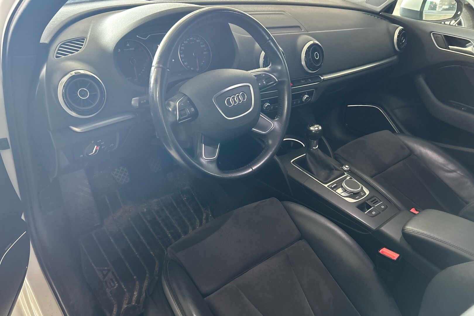 Audi A3 iso kuva 1