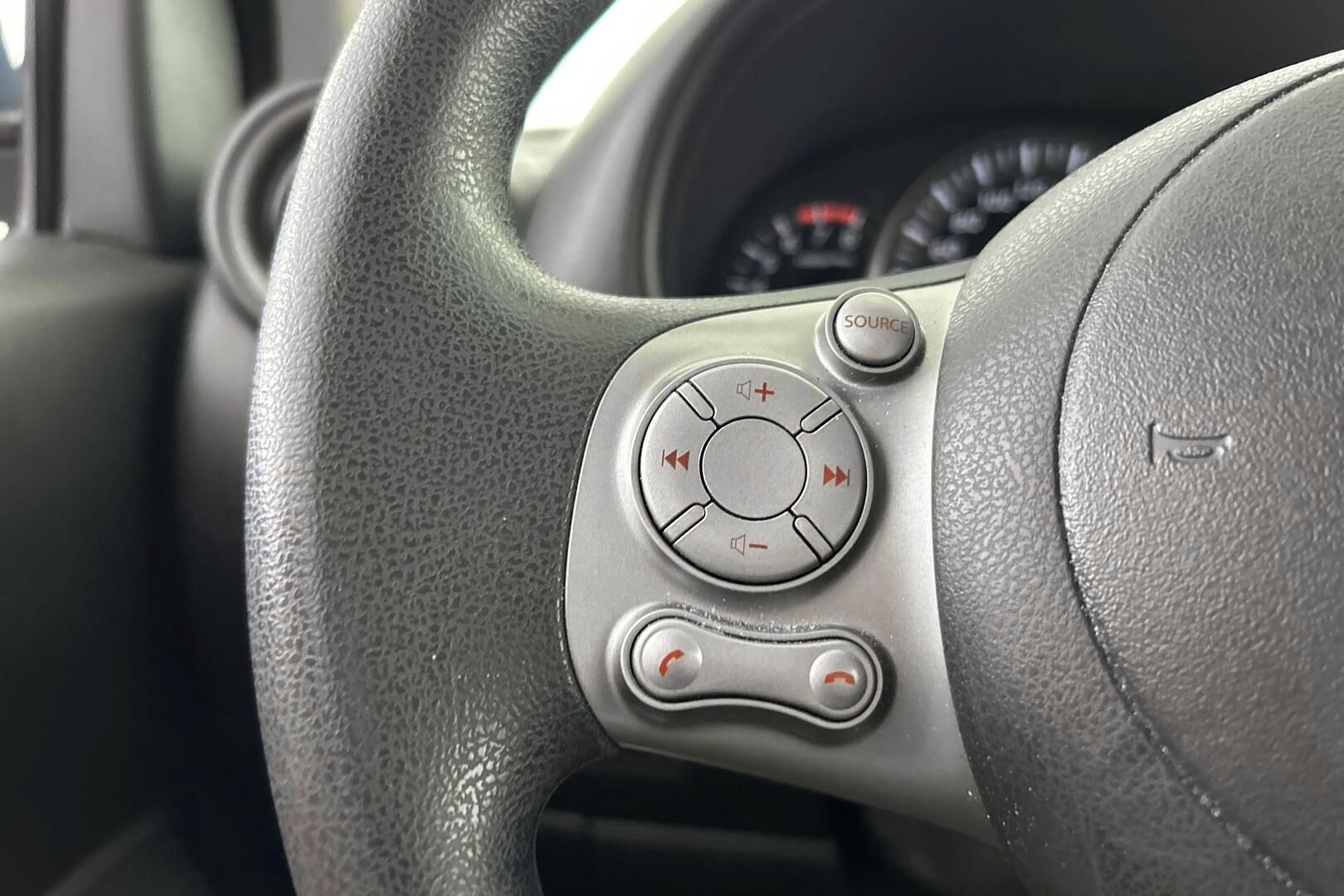 Nissan Micra iso kuva 20