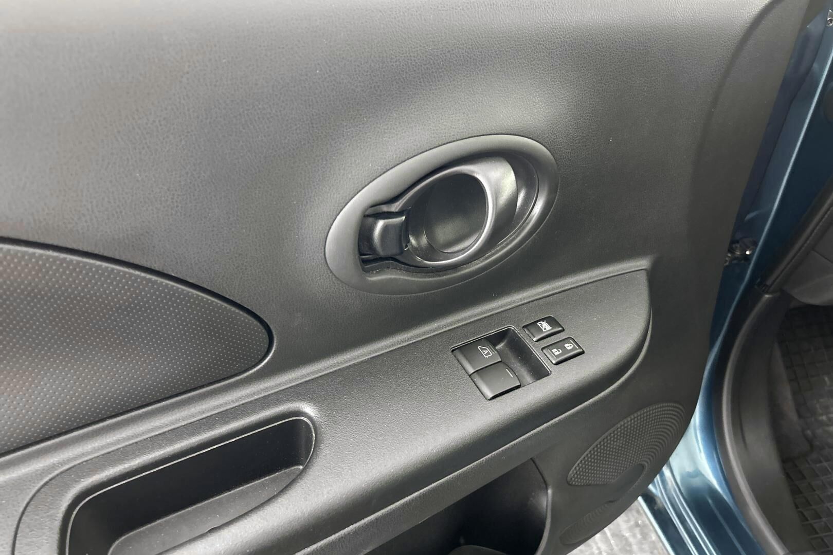 Nissan Micra iso kuva 22