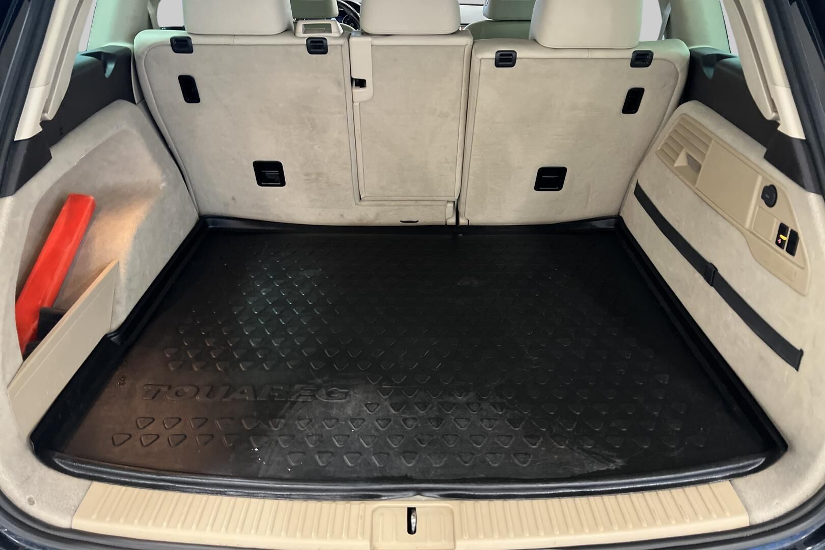 Volkswagen Touareg iso kuva 22