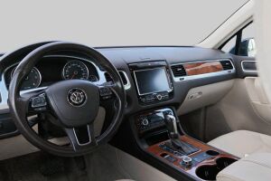 Volkswagen Touareg esikatselu 2