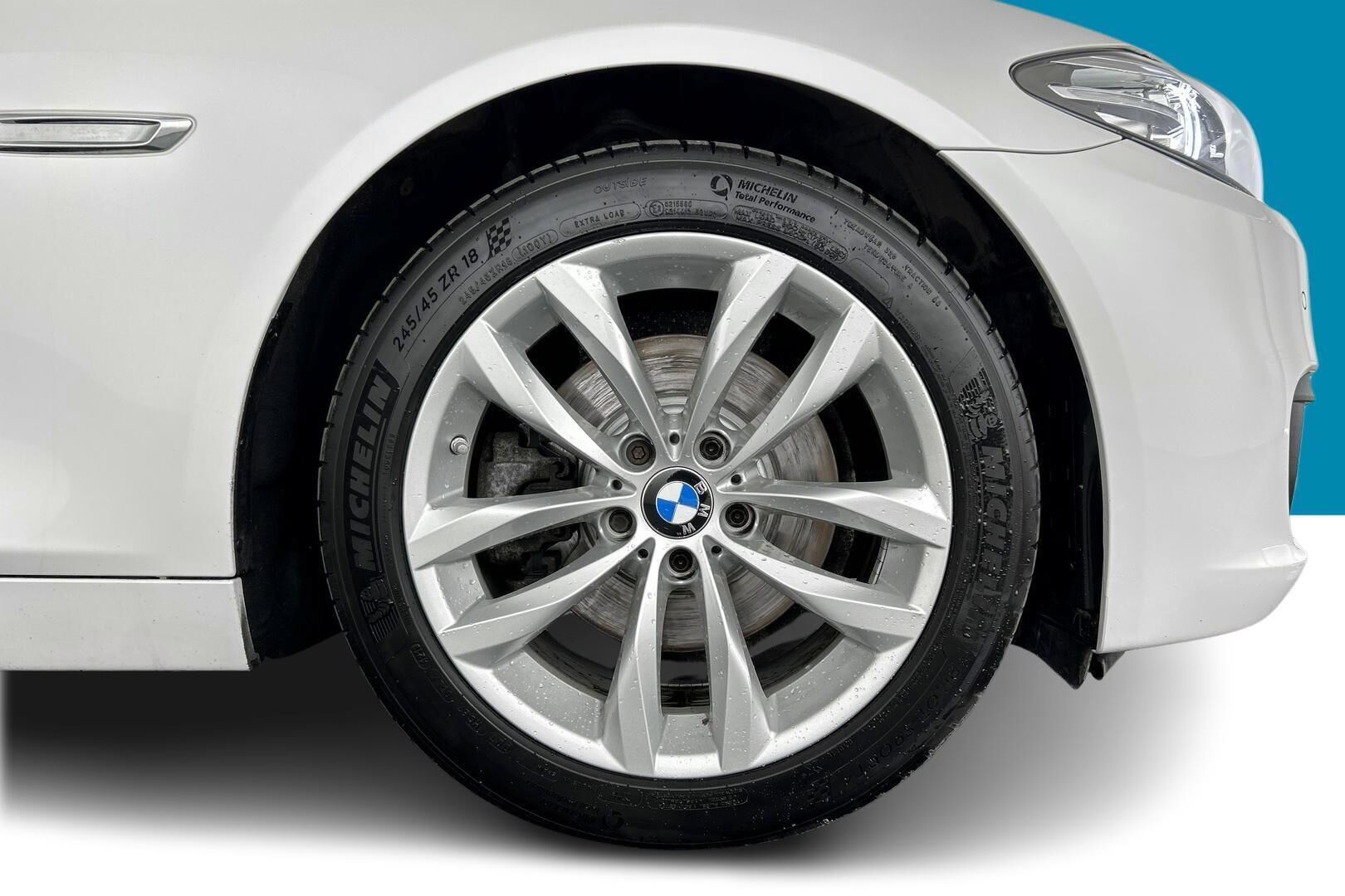 BMW 5-SARJA iso kuva 13