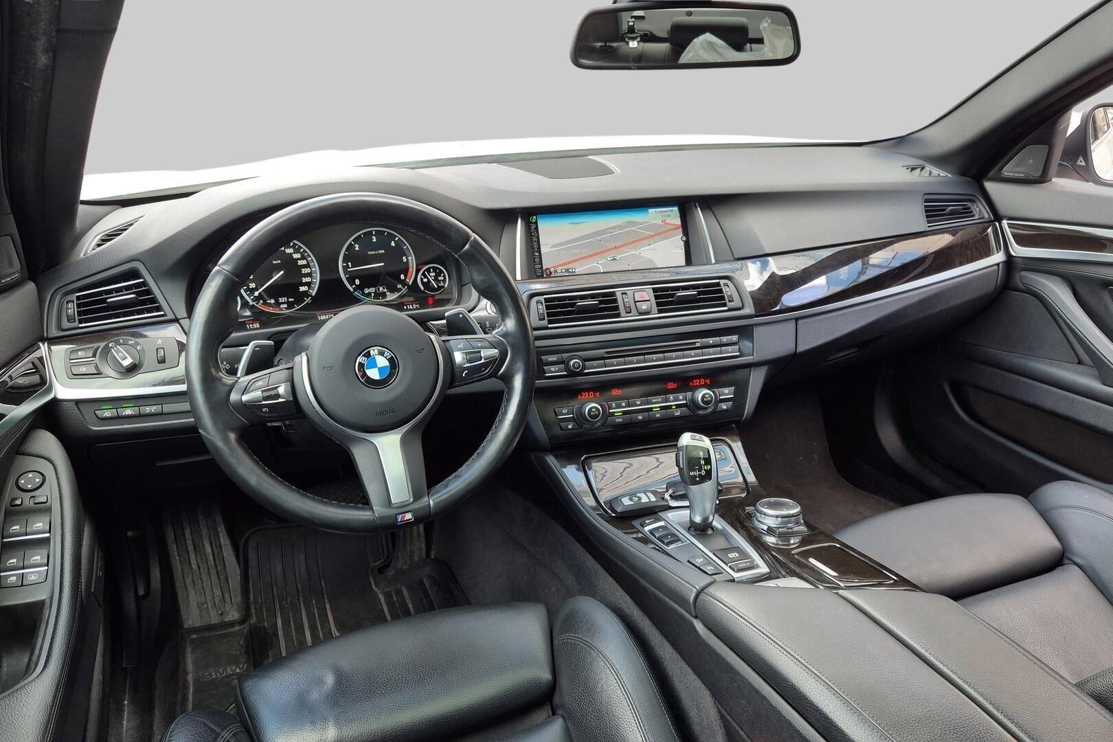 BMW 5-SARJA iso kuva 2