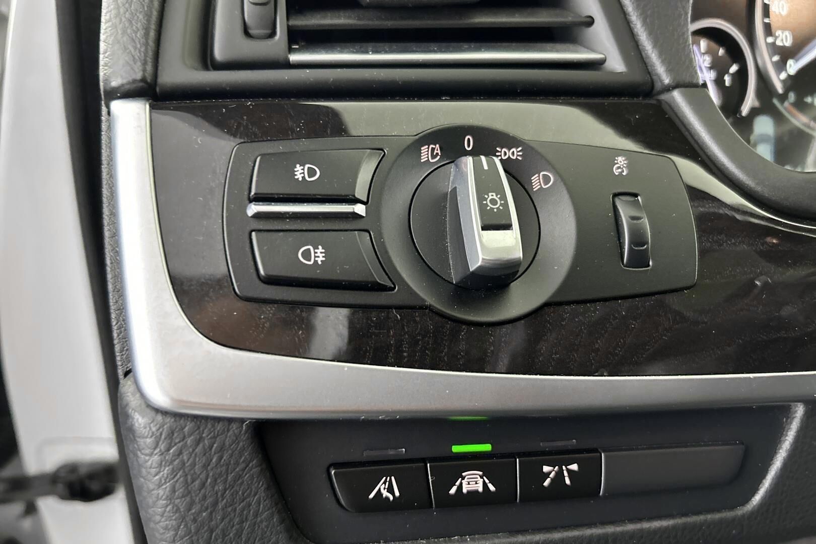 BMW 5-SARJA iso kuva 24