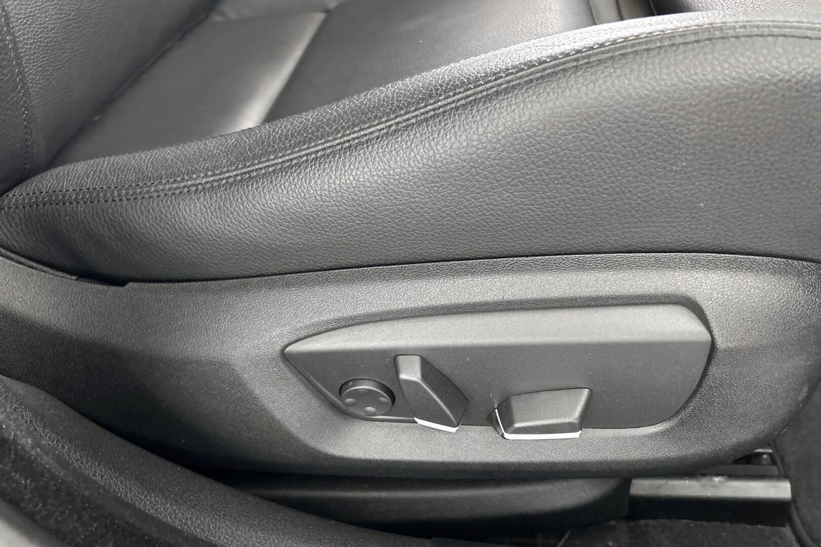 BMW 5-SARJA iso kuva 32