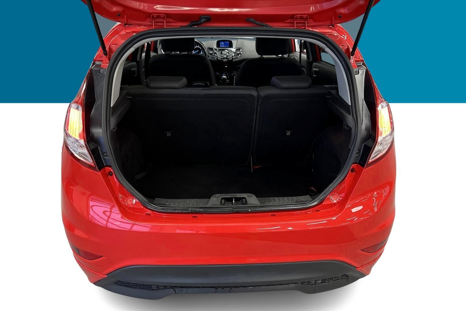 Ford Fiesta iso kuva 11