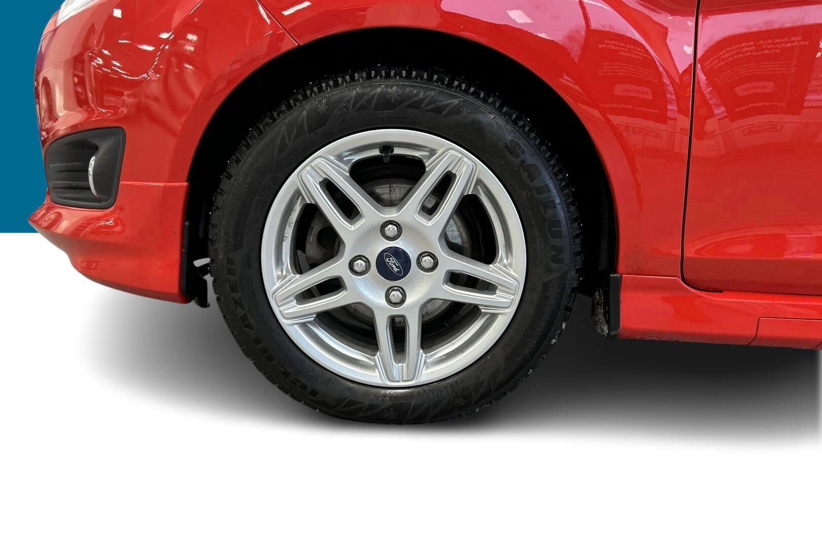 Ford Fiesta iso kuva 12