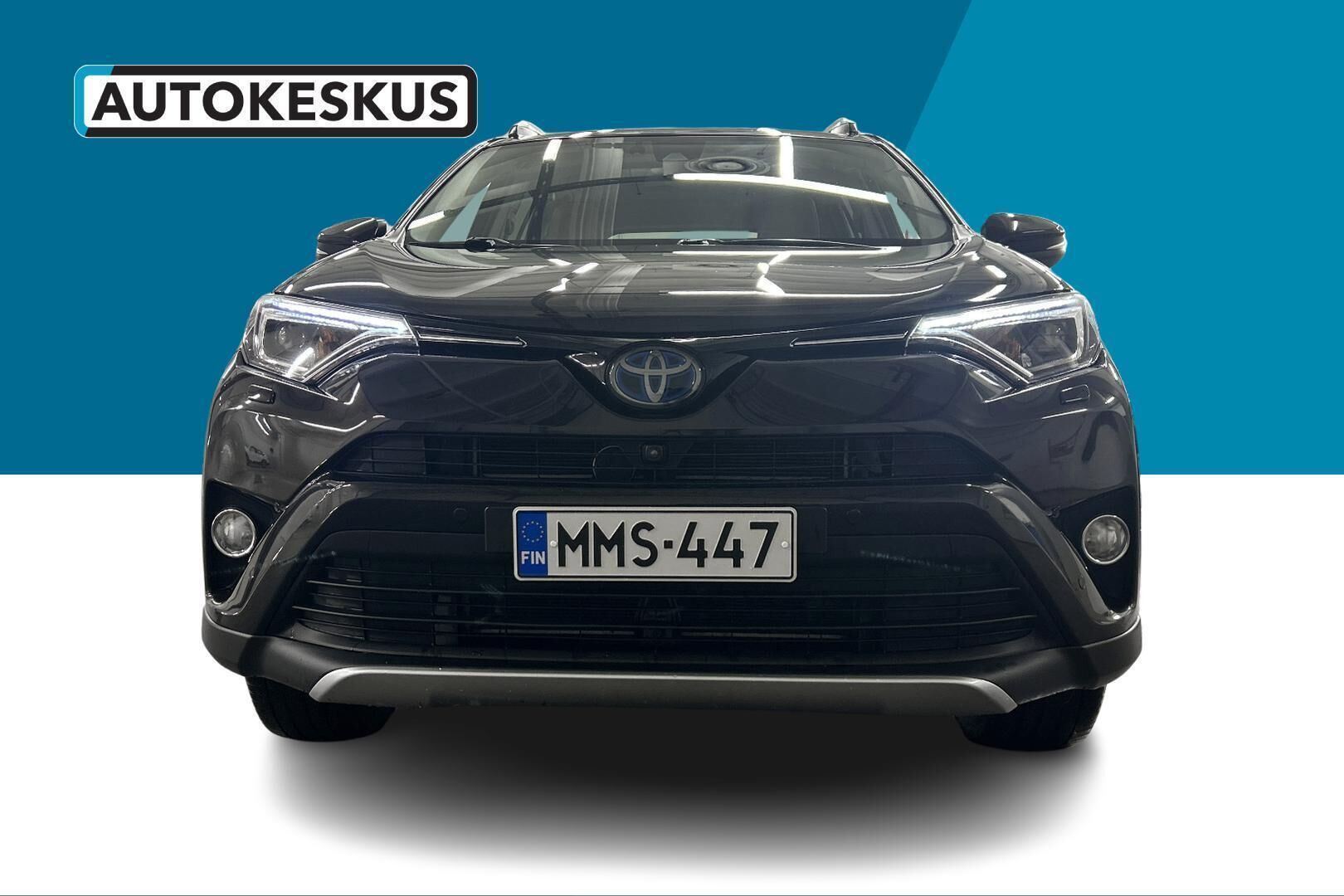 Toyota RAV4 iso kuva 2