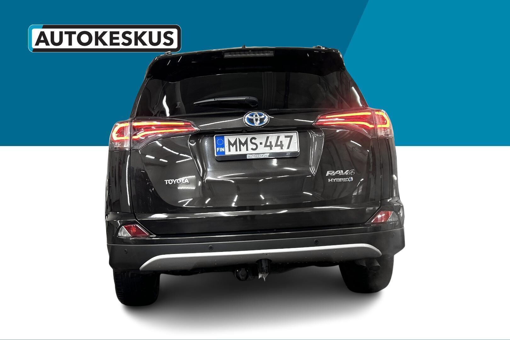 Toyota RAV4 iso kuva 6