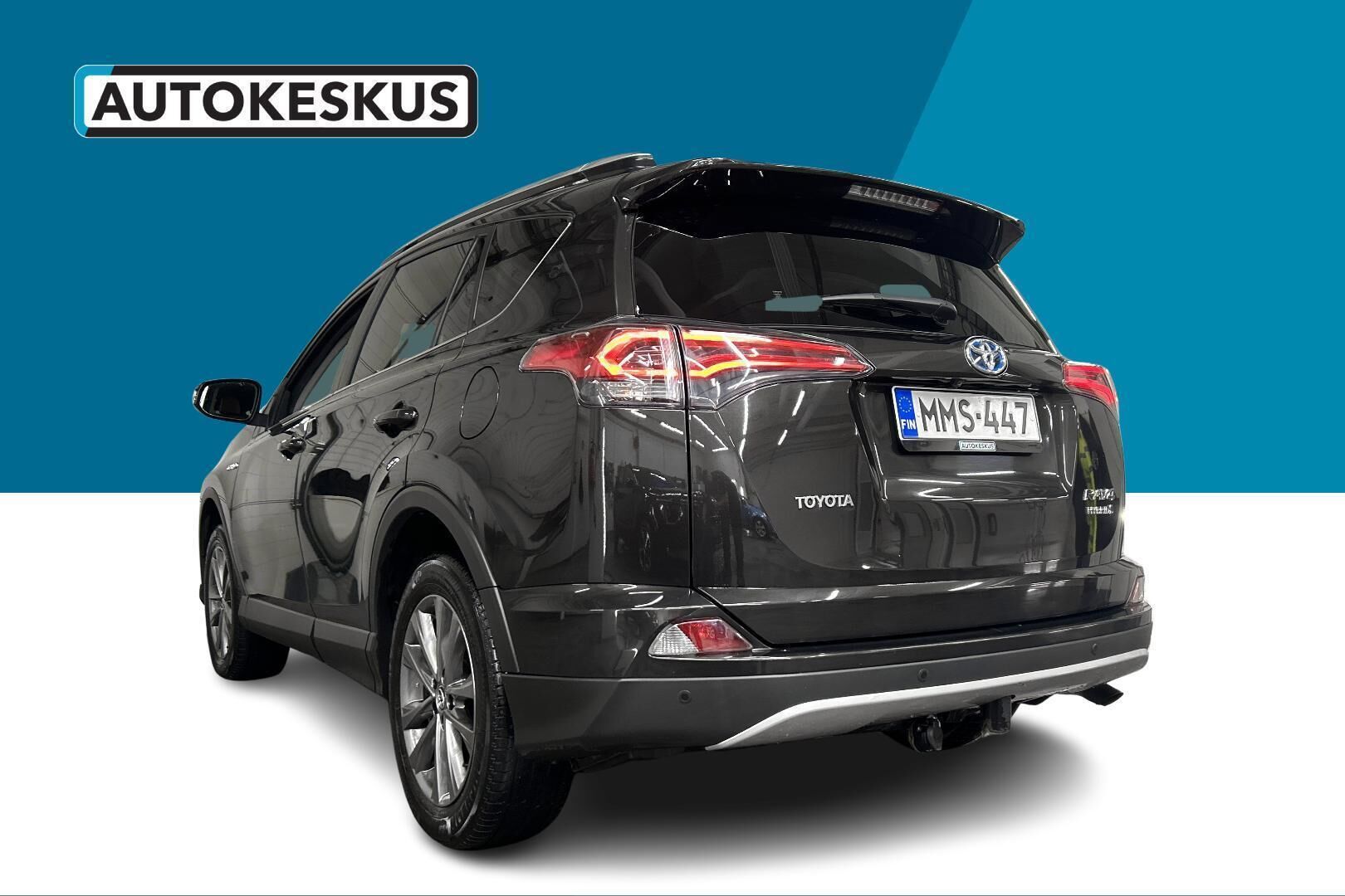 Toyota RAV4 iso kuva 7