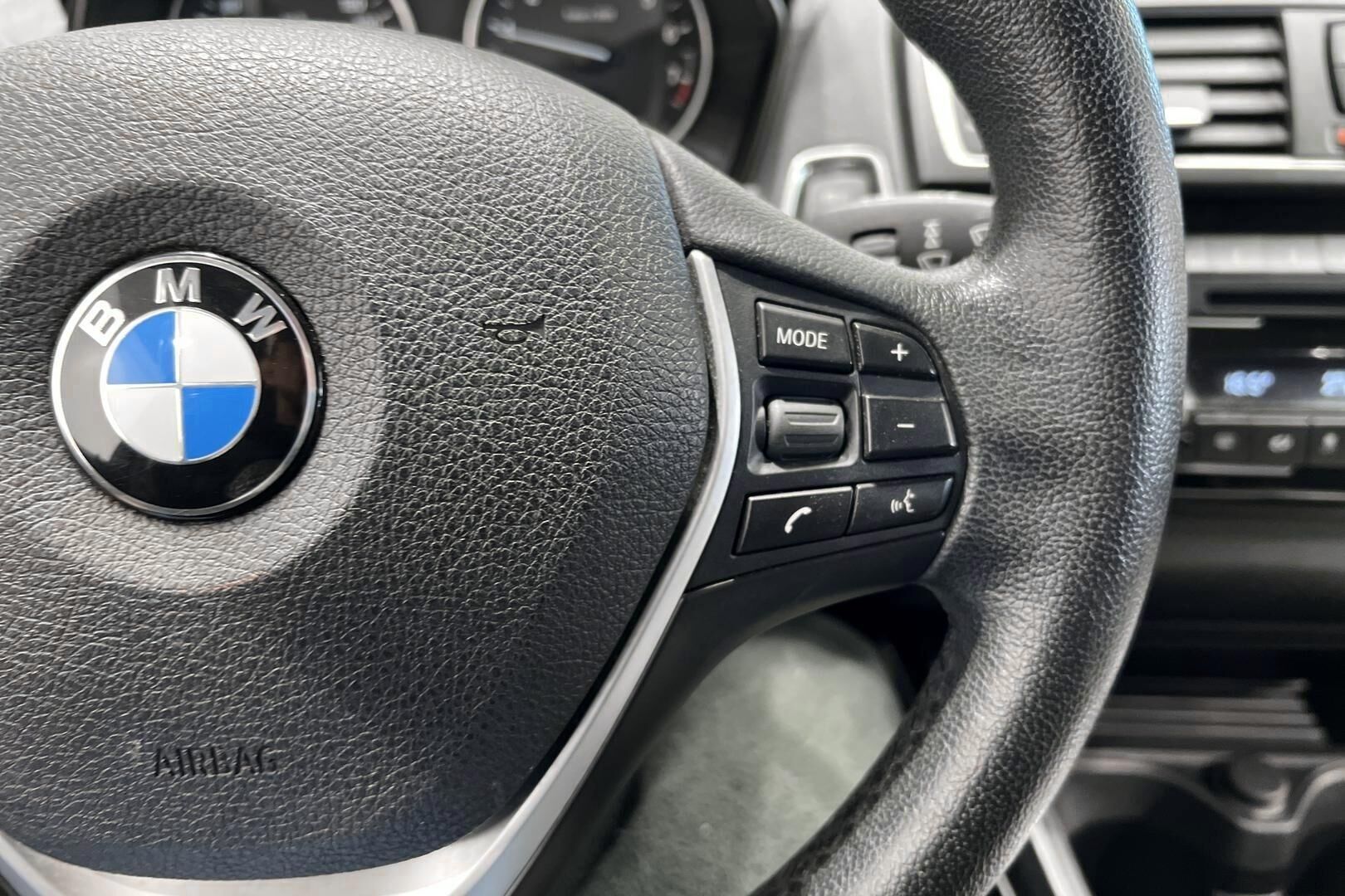 BMW 1-SARJA iso kuva 24