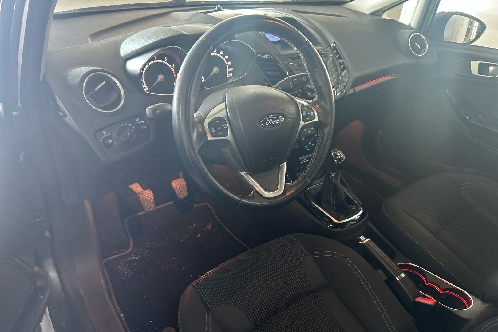 Ford Fiesta iso kuva 1