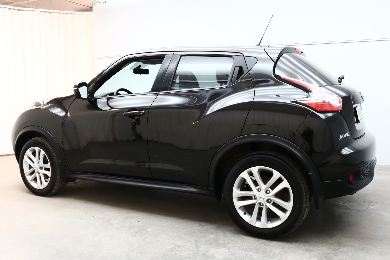 Nissan Juke iso kuva 3
