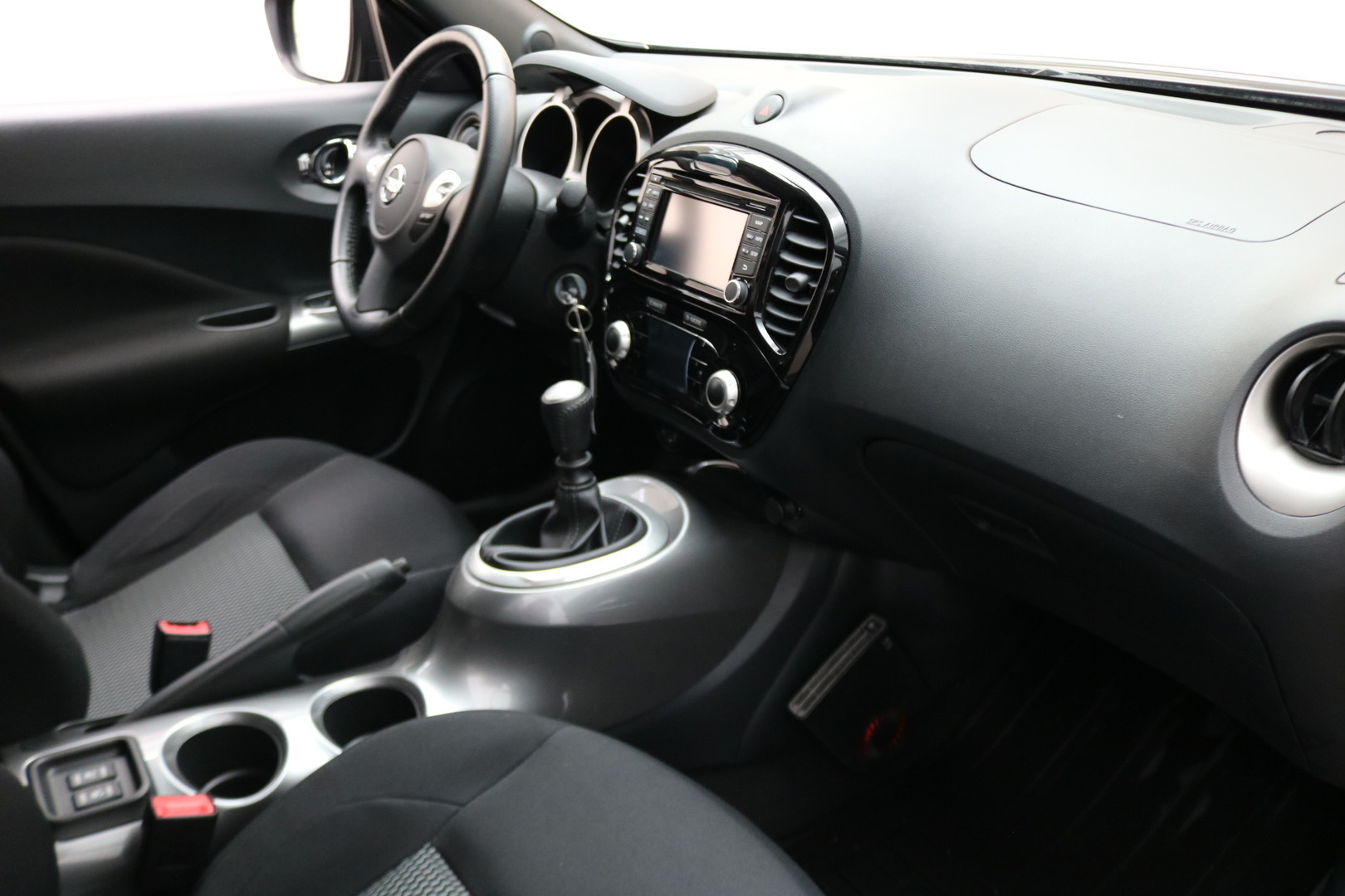 Nissan Juke iso kuva 6
