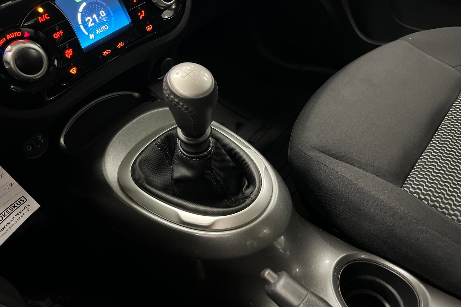 Nissan Juke iso kuva 22