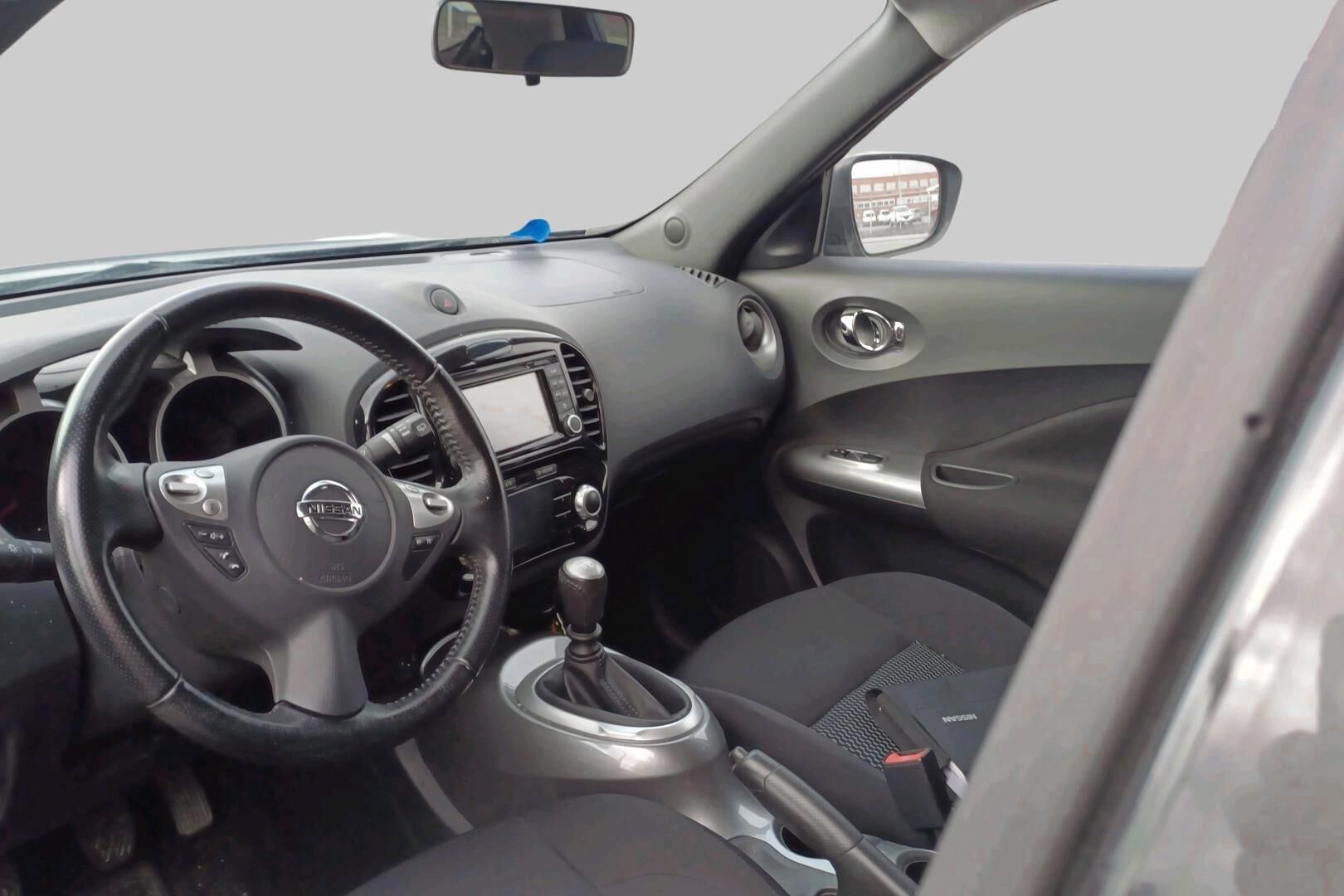 Nissan Juke iso kuva 2