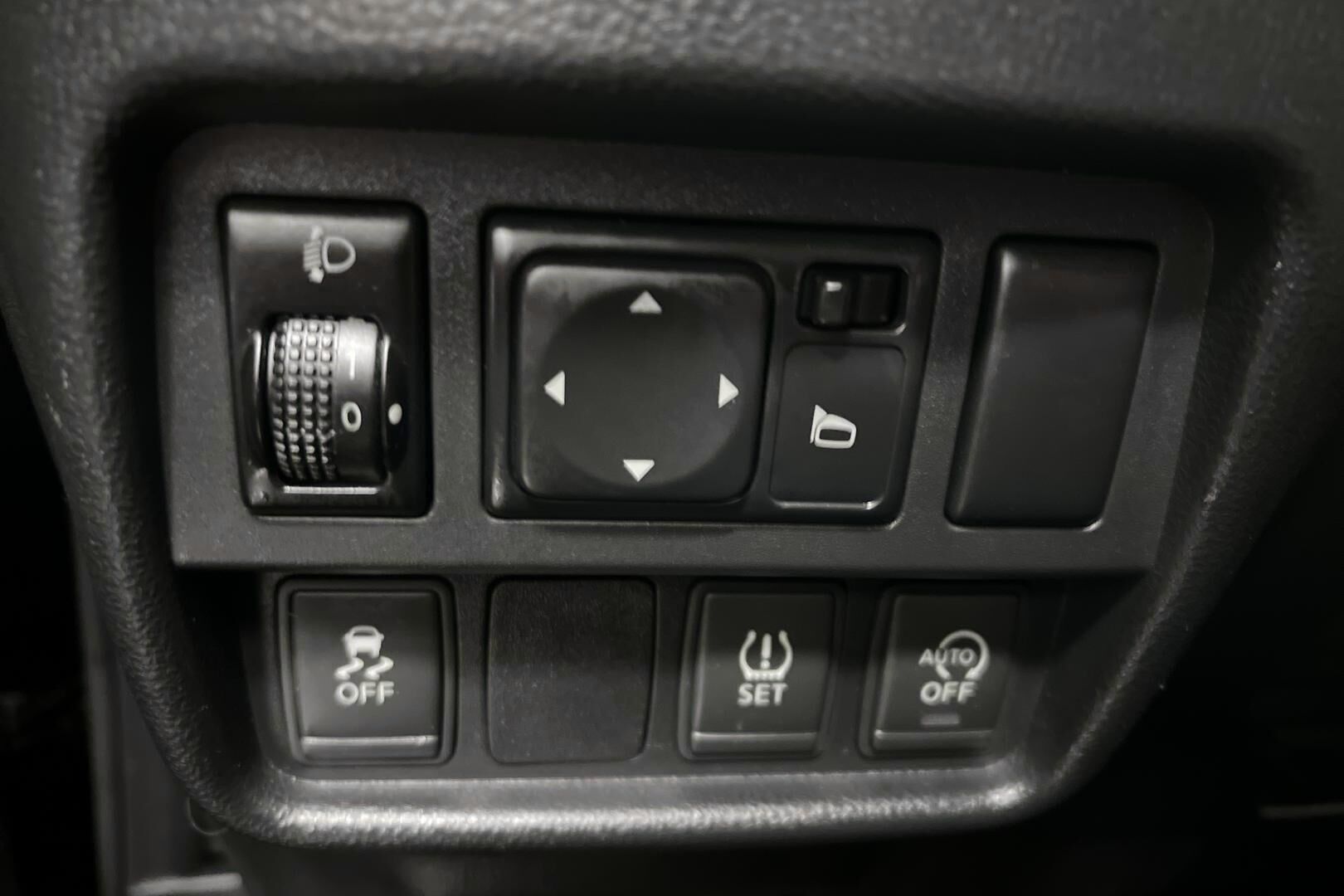 Nissan Juke iso kuva 16