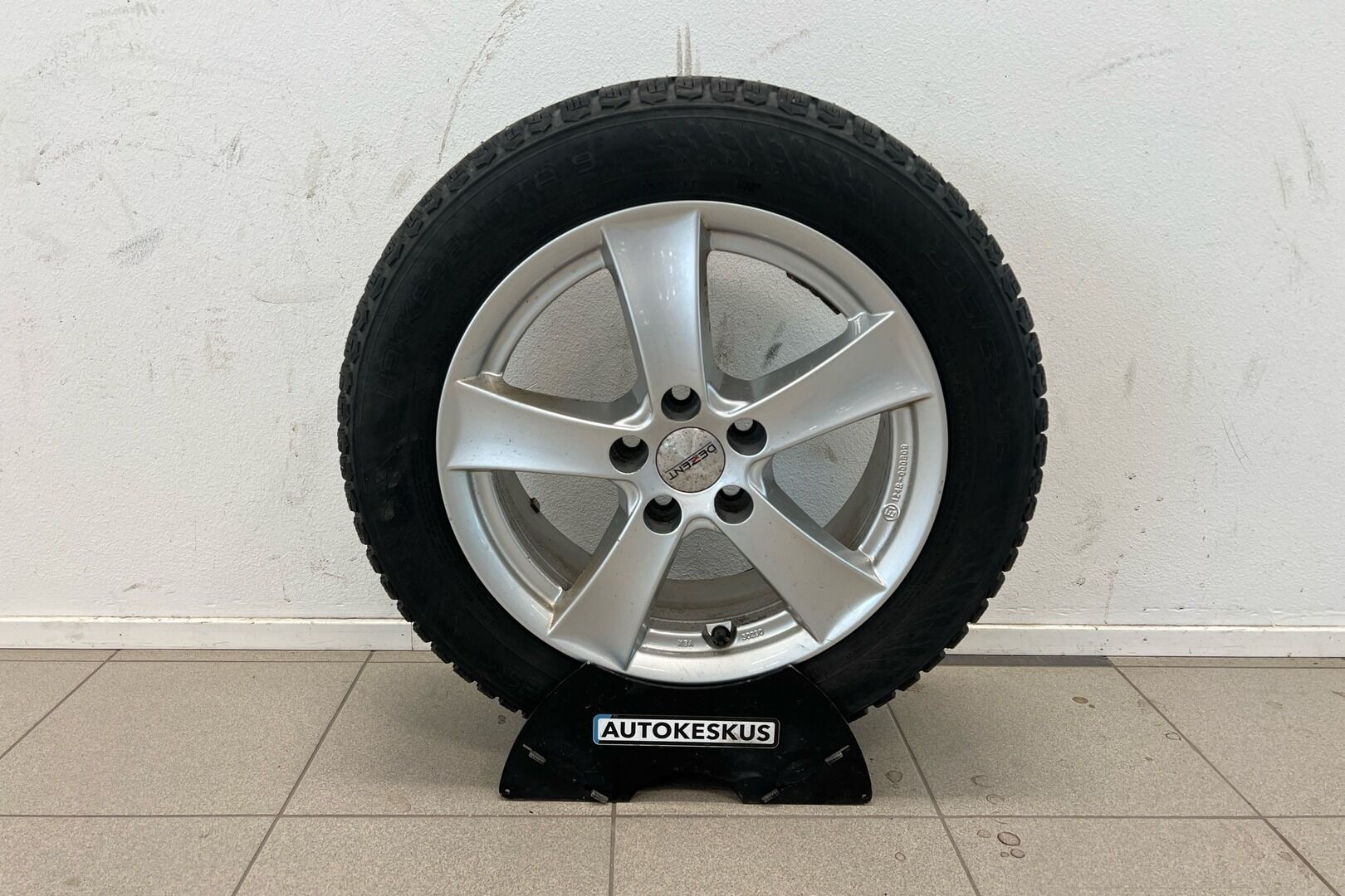 Ford C-Max iso kuva 20